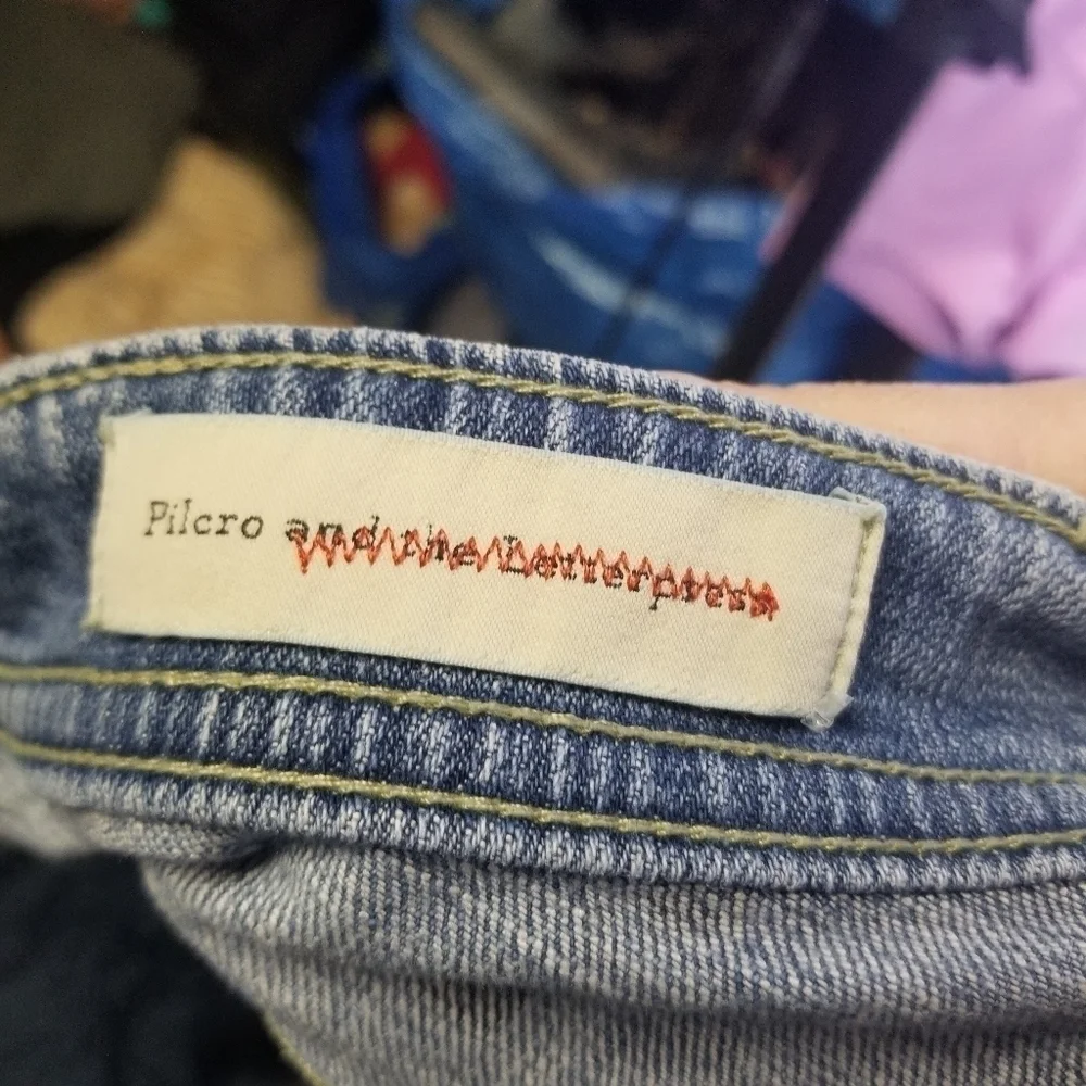 Pilcro anthropologie light wash bleacb splatter jean shorts - Picture 11 of 13